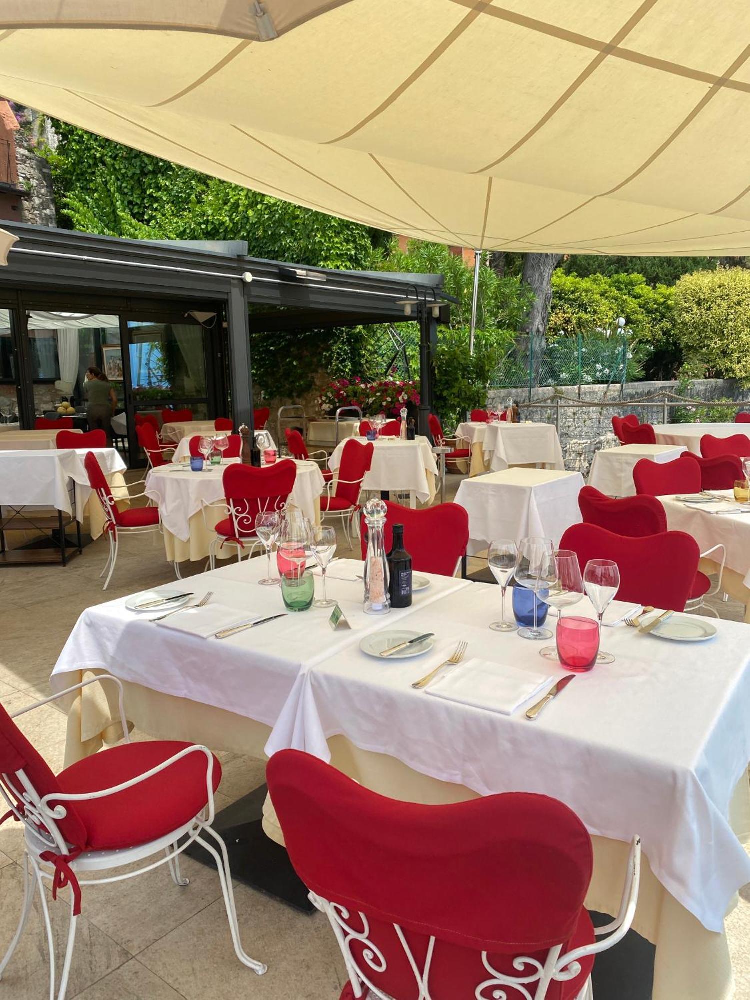 Hotel Baia D'Oro - Adults Only การ์ญาโน ภายนอก รูปภาพ